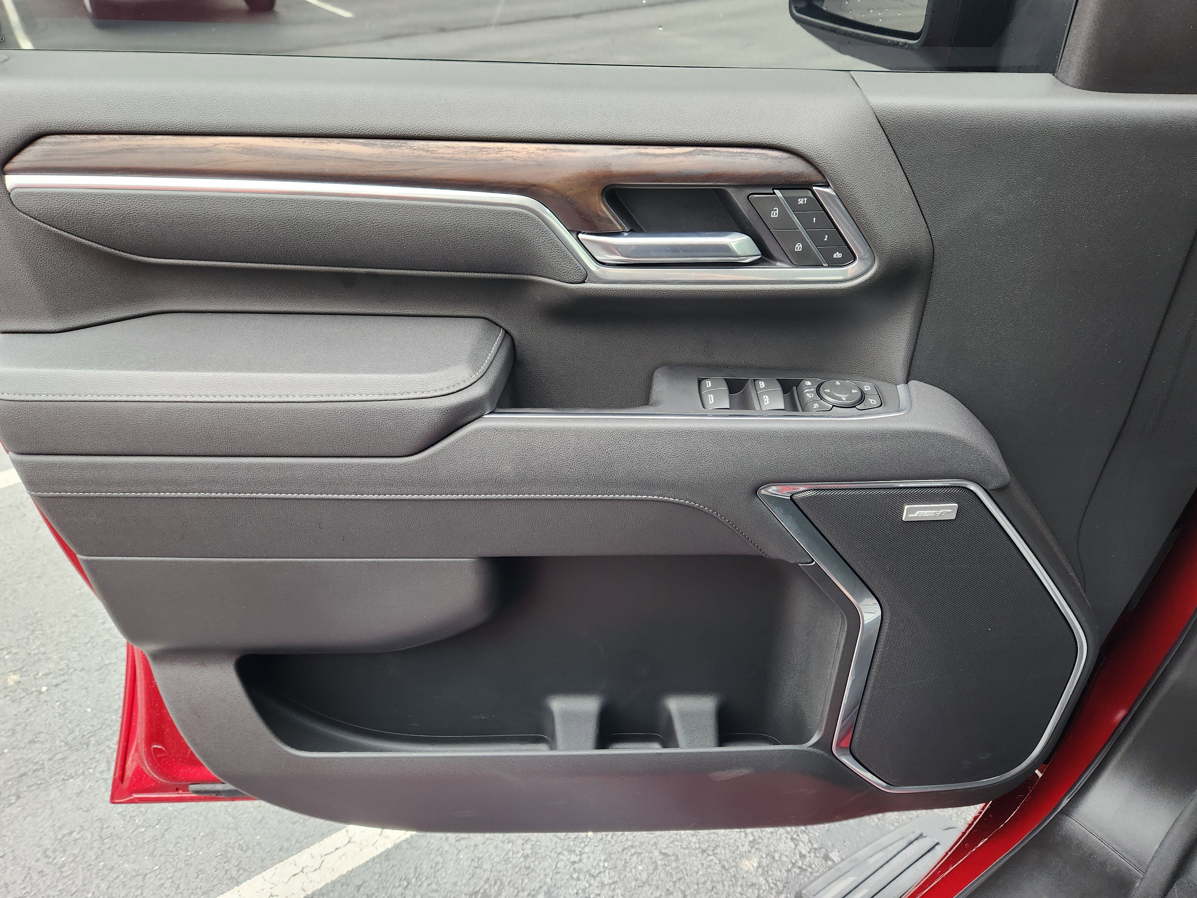 Used 2025 GMC Sierra 3500 SLT image 23