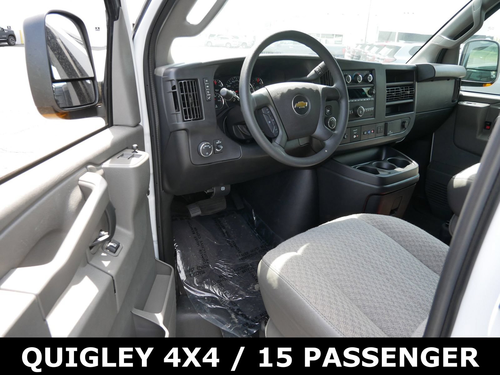 Used 2024 Chevrolet Express 3500 LT w/ LT Preferred Equipment Group RWD image 10