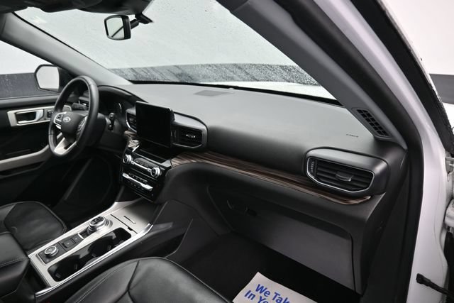 Used 2023 Ford Explorer Limited w/ Equipment Group 301A AWD/4WD image 12