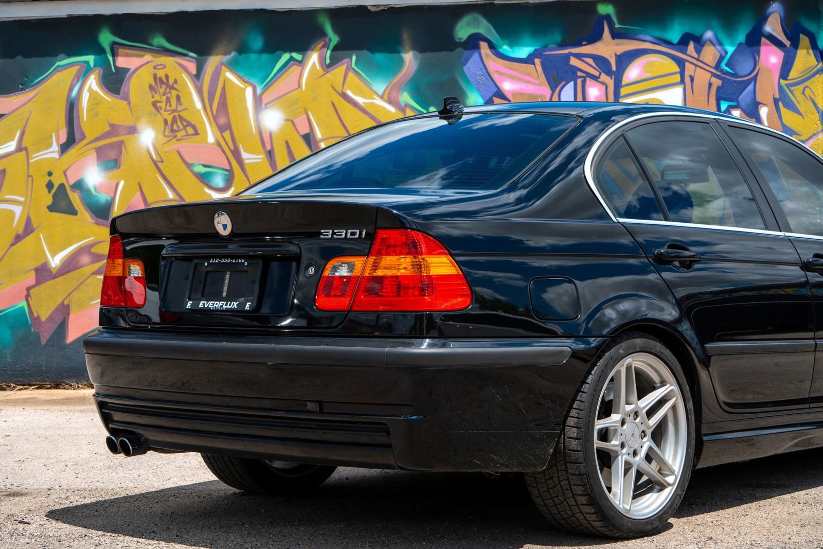 Used 2005 BMW 330i Sedan RWD image 9