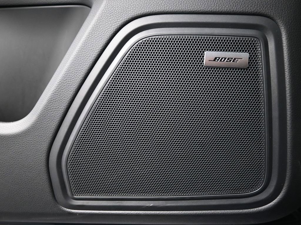 Certified 2026 Porsche Macan image 17