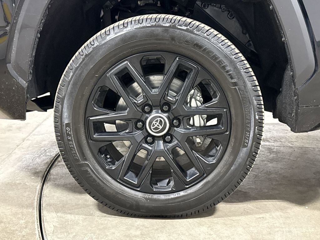 Used 2024 Toyota Tundra Limited image 27