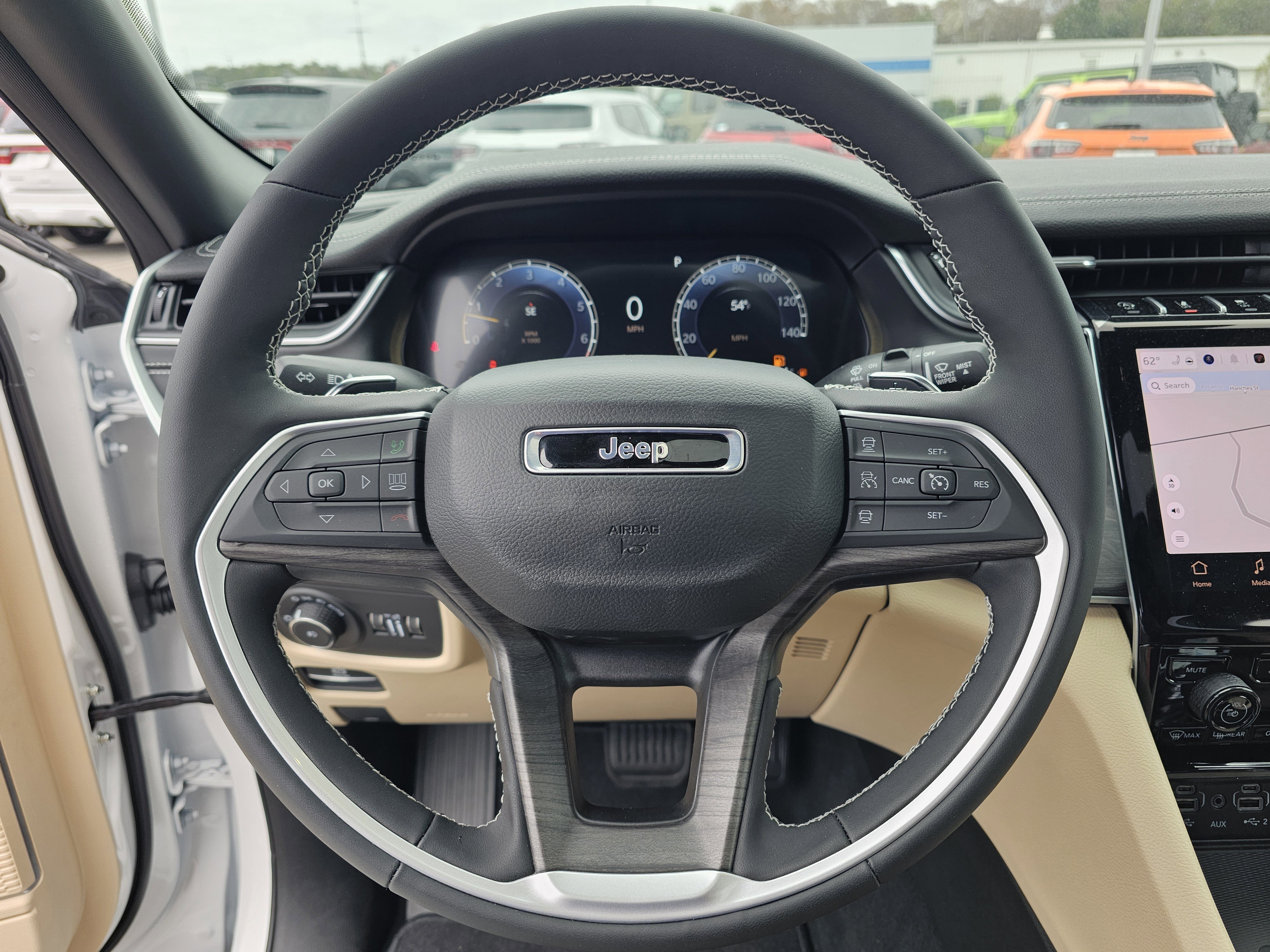 New 2025 Jeep Grand Cherokee Limited w/ Luxury Tech Group II image 19