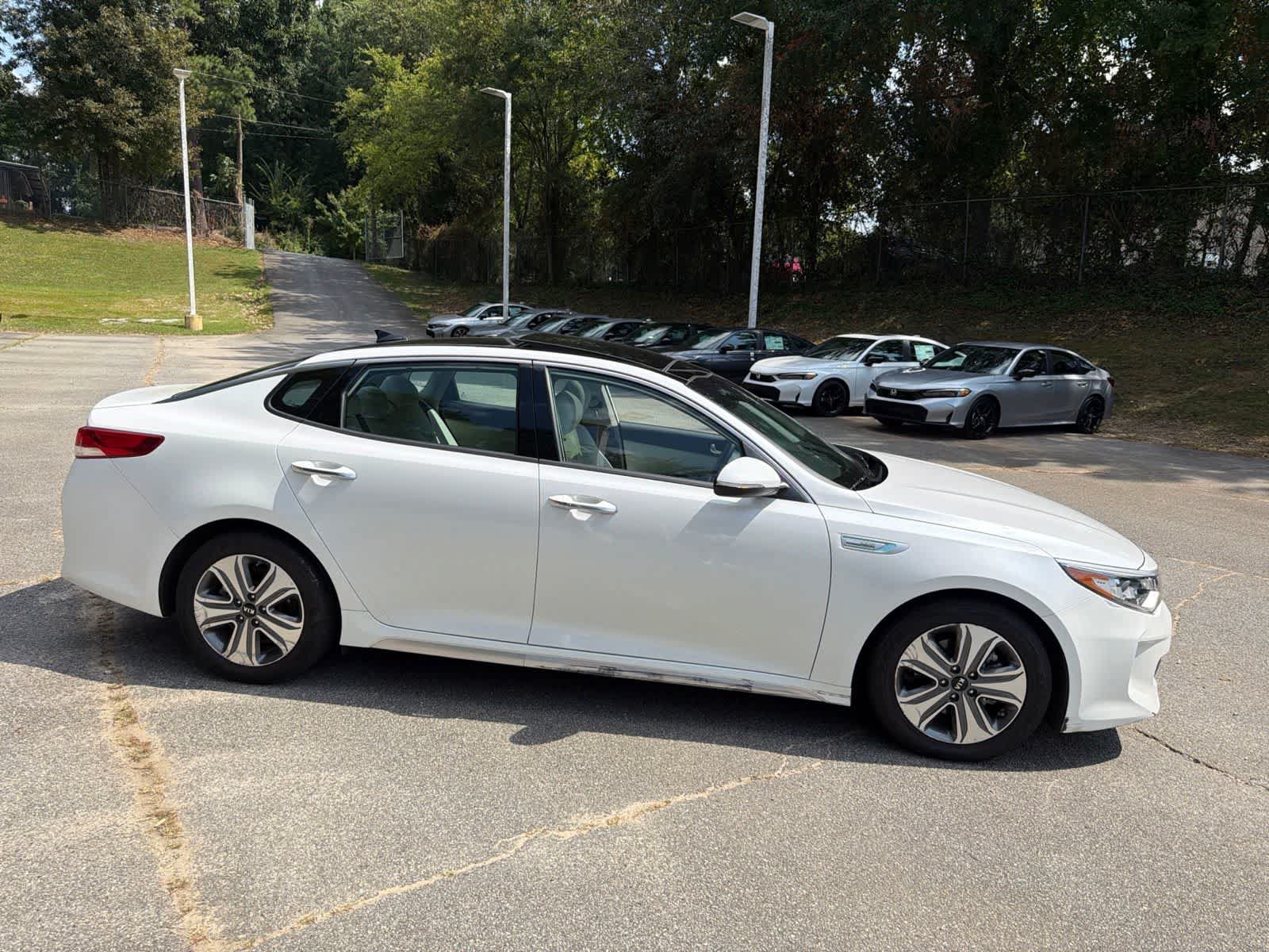 Used 2017 Kia Optima EX w/ Technology Package FWD image 13