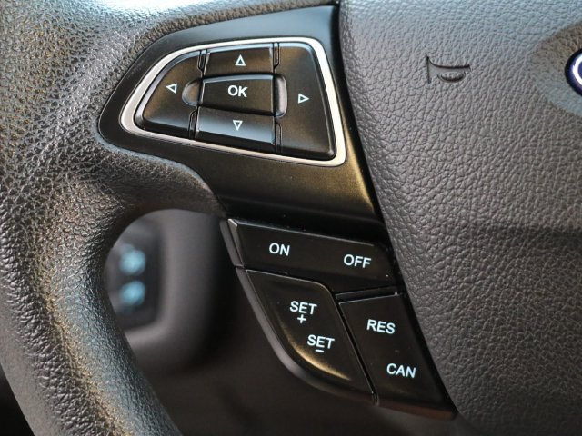 Used 2017 Ford Escape SE w/ SE Cold Weather Package AWD/4WD image 29