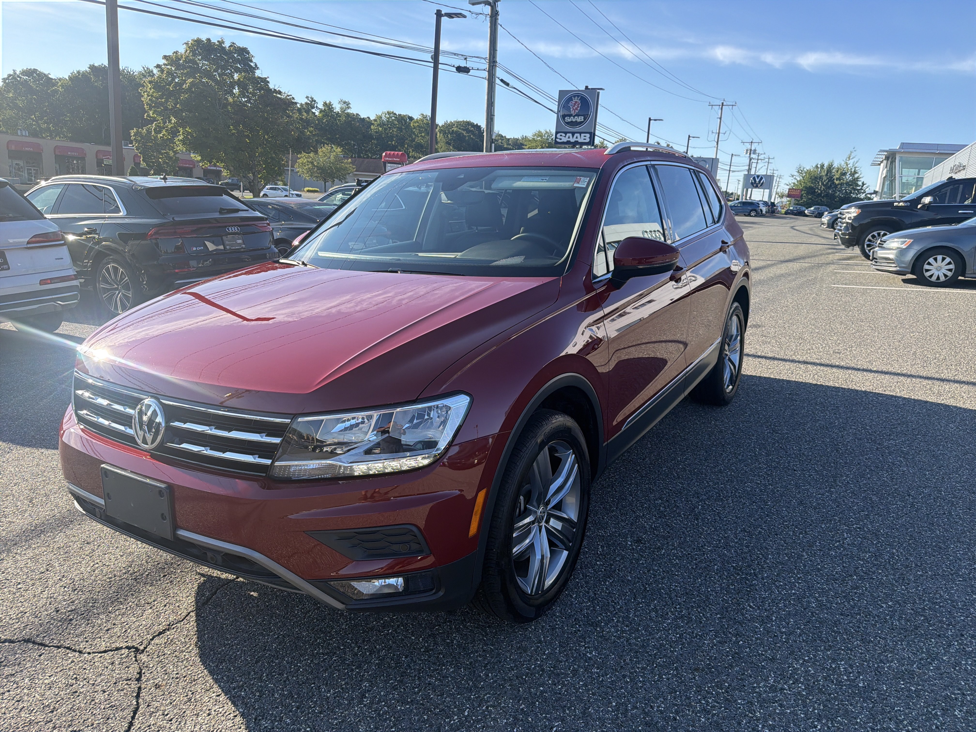 Certified 2020 Volkswagen Tiguan SEL AWD/4WD image 3