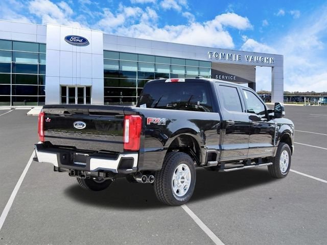 New 2026 Ford F250 XLT w/ FX4 Off-Road Package AWD/4WD image 4