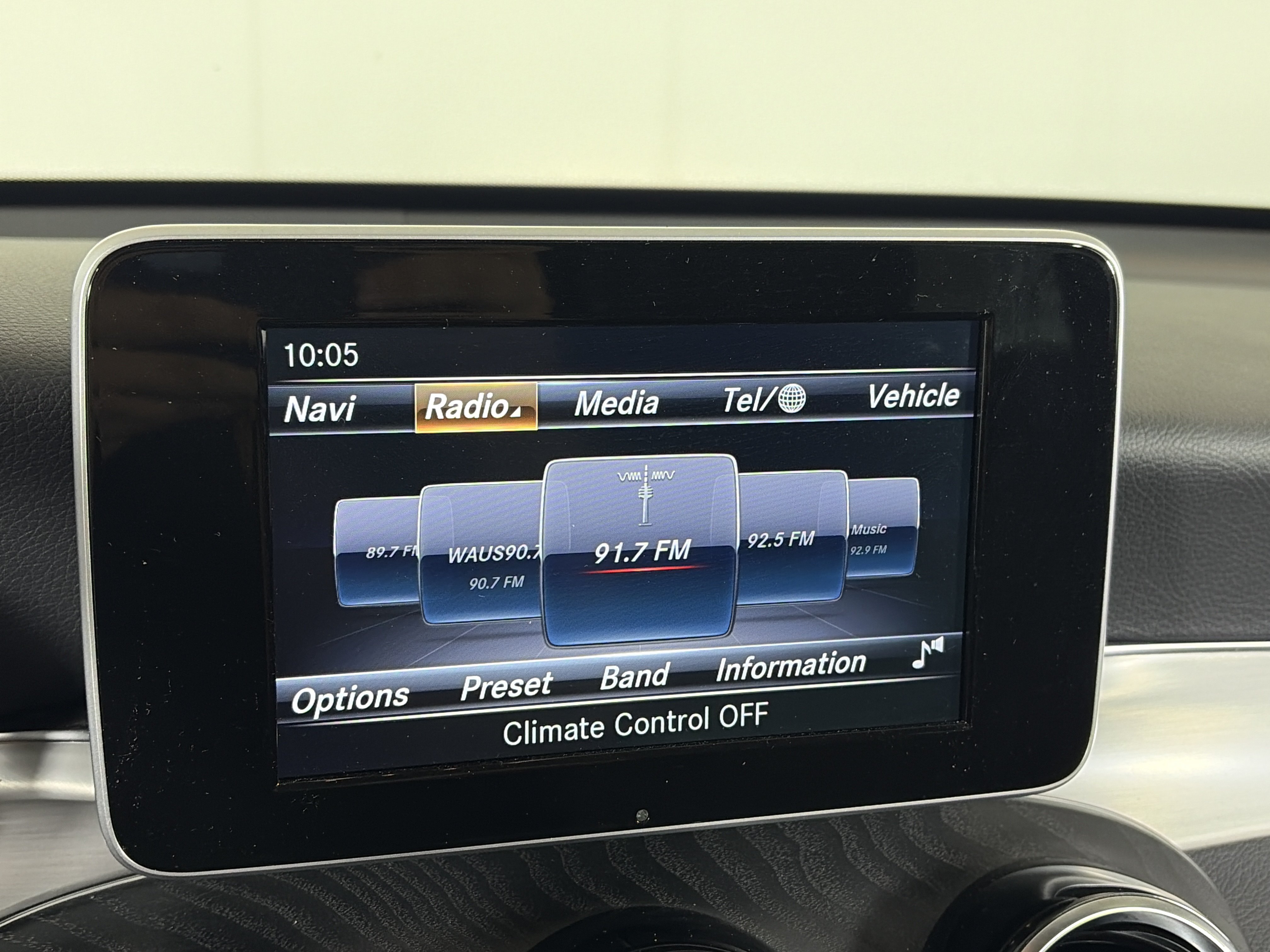 Used 2019 Mercedes-Benz GLC 300 4MATIC image 19