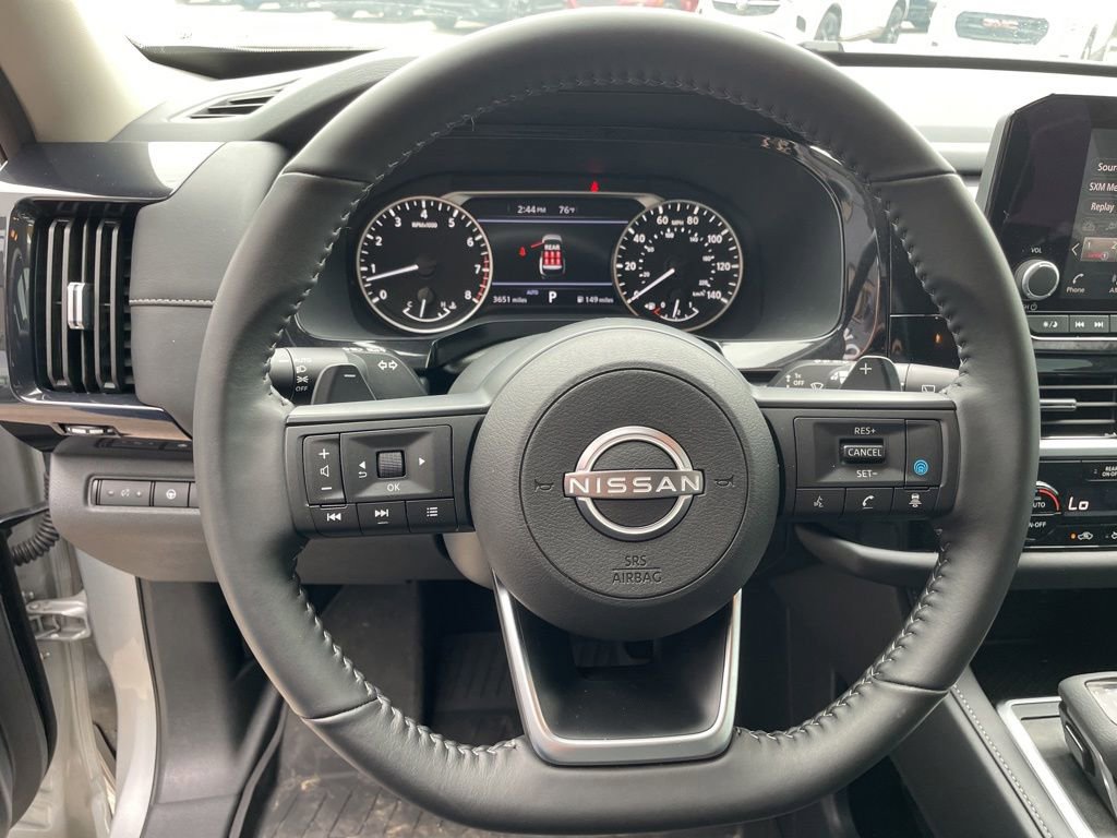 Used 2025 Nissan Pathfinder SV w/ Cargo Package AWD/4WD image 43