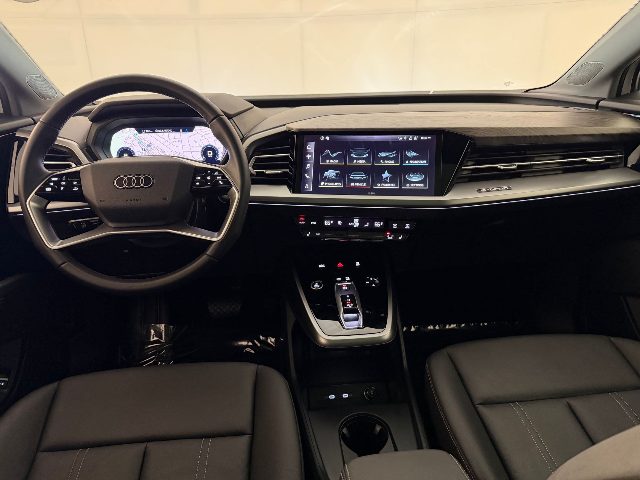 Used 2025 Audi Q4 e-tron Premium w/ Convenience Package AWD/4WD image 27