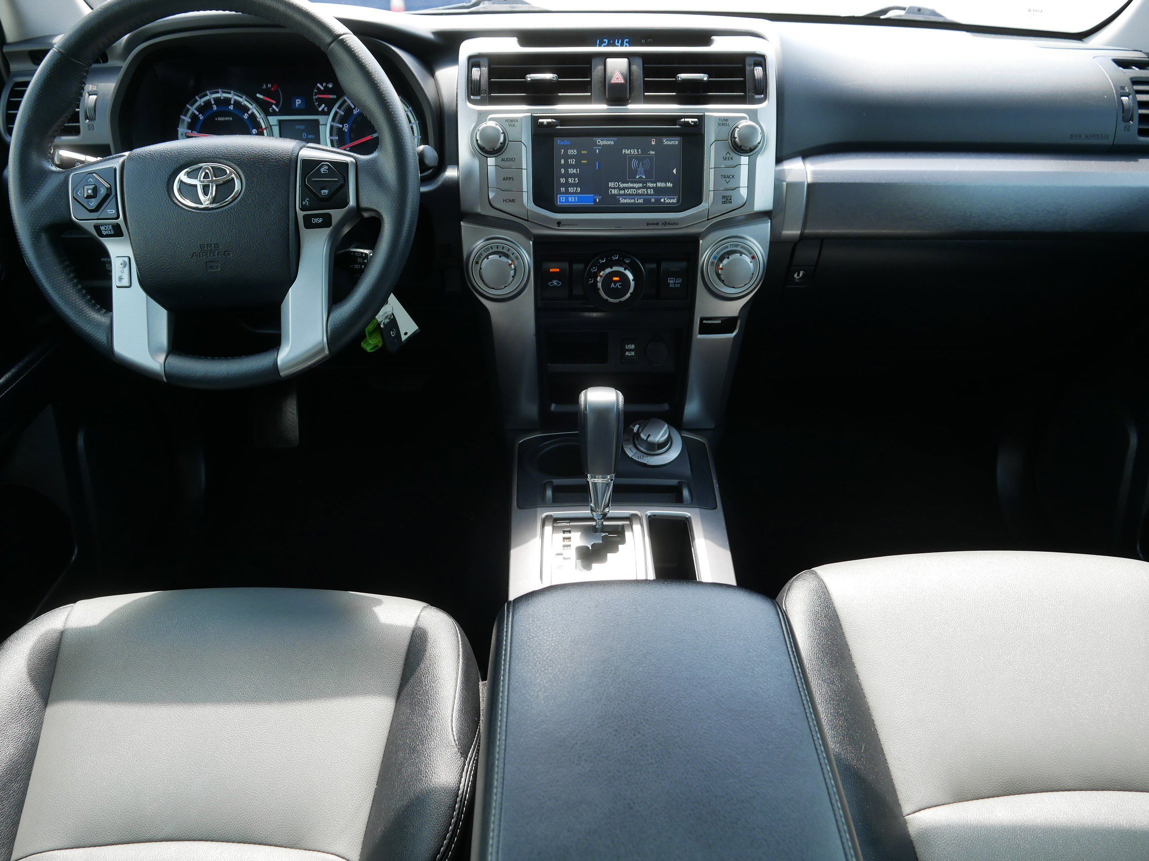 Used 2018 Toyota 4Runner SR5 Premium AWD/4WD image 10