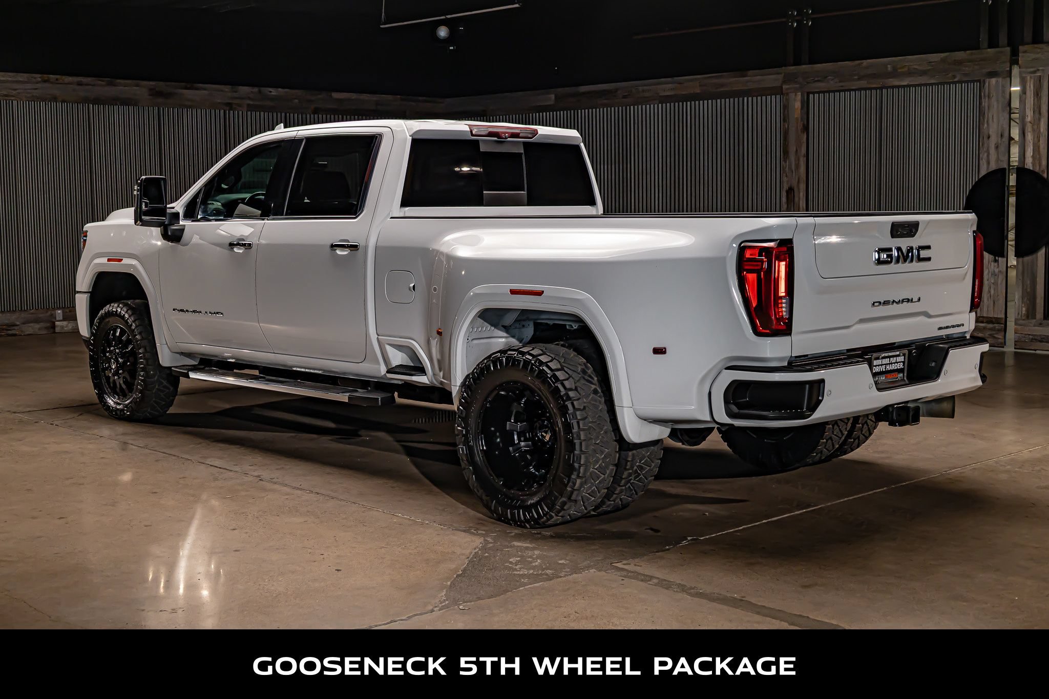 Used 2020 GMC Sierra 3500 Denali w/ Denali Ultimate Package AWD/4WD image 7