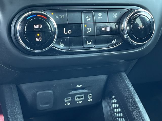 Used 2022 Chevrolet TrailBlazer RS w/ Sun and Liftgate Package FWD image 19