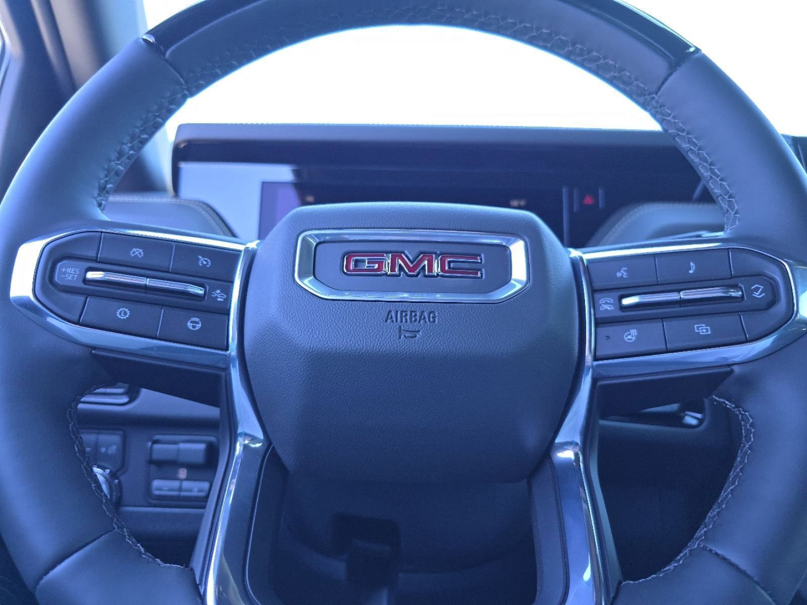 New 2026 GMC Yukon XL Elevation image 33