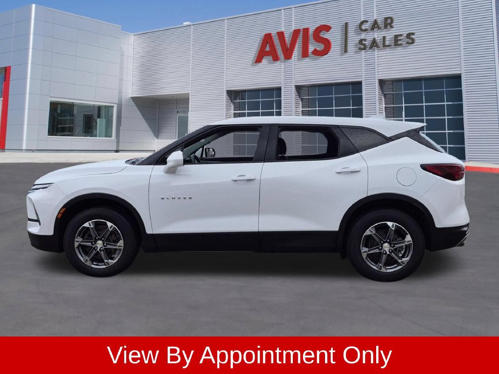 Used 2025 Chevrolet Blazer LT FWD image 10