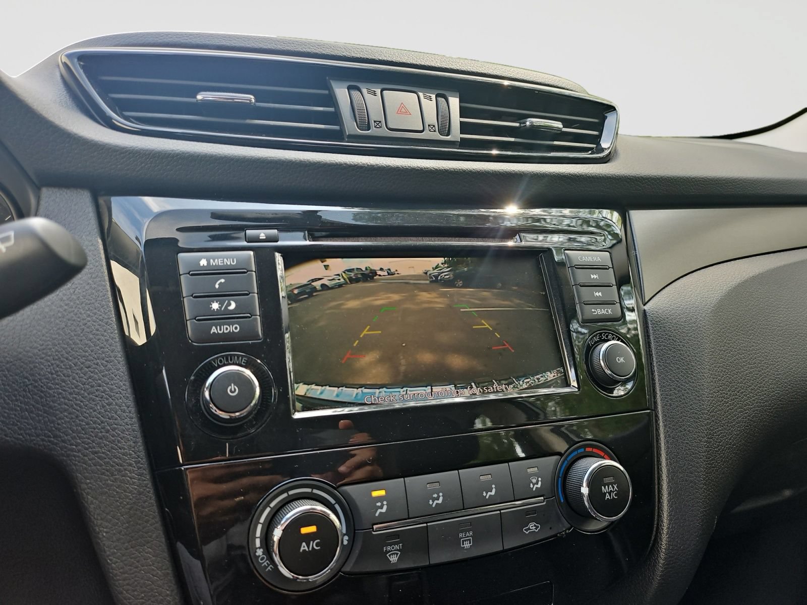 Used 2019 Nissan Rogue Sport S w/ Appearance Package AWD/4WD image 27
