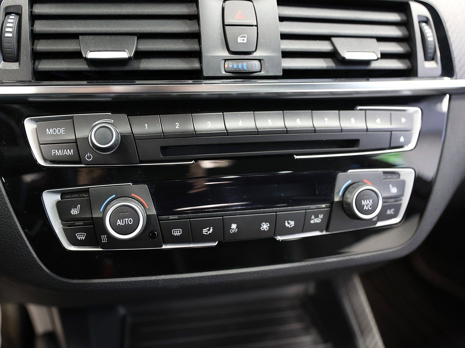 Used 2018 BMW M2 Base image 24