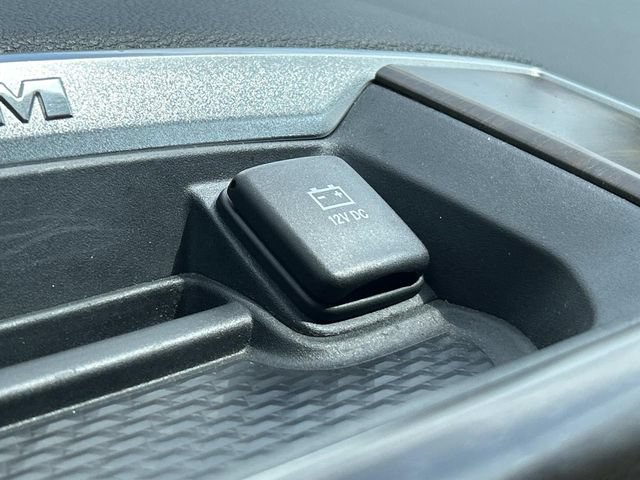 Used 2021 RAM 1500 Laramie AWD/4WD image 34