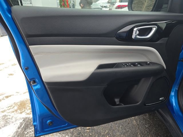 New 2026 Jeep Compass Limited w/ Sun, Sound & Navigation Group AWD/4WD image 9