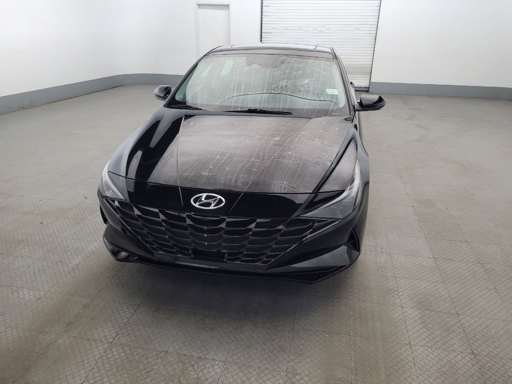 Used 2023 Hyundai Elantra Limited FWD image 15