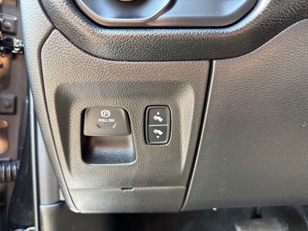 Used 2019 RAM 1500 Big Horn AWD/4WD image 49