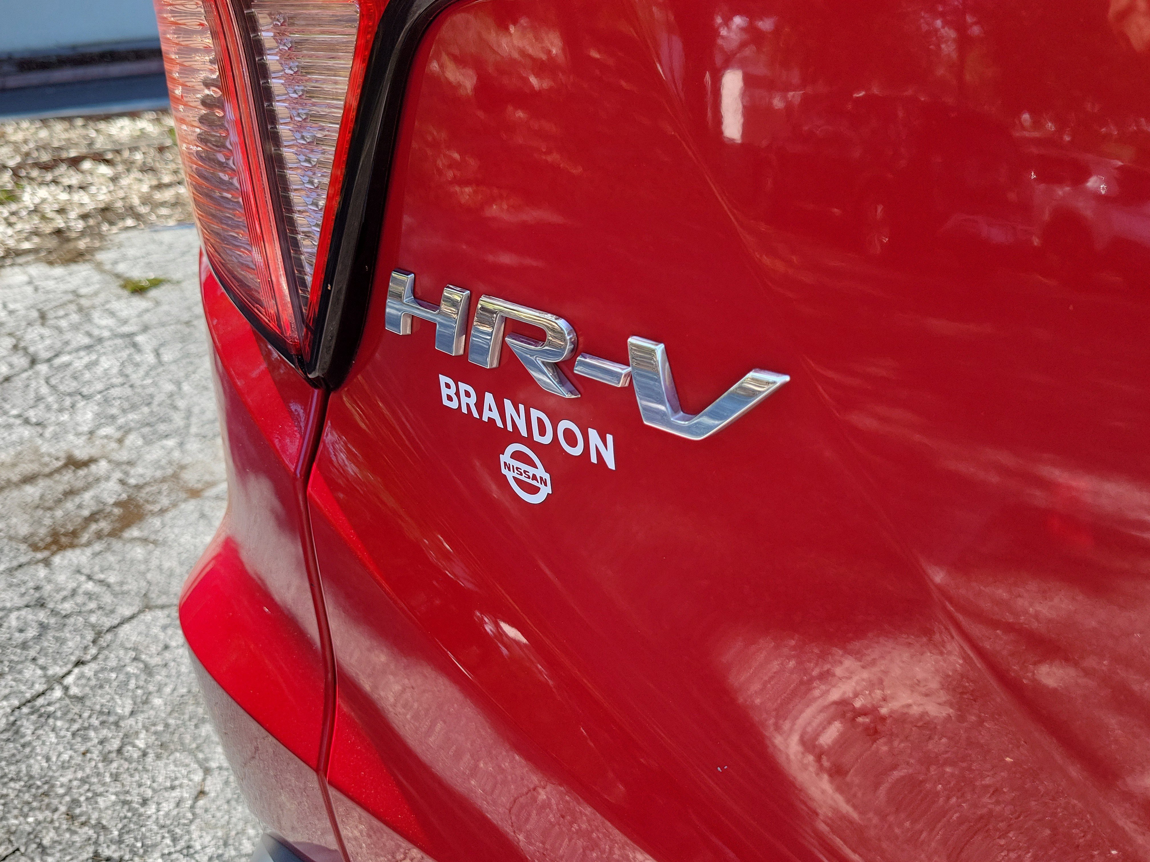 Used 2018 Honda HR-V EX image 8