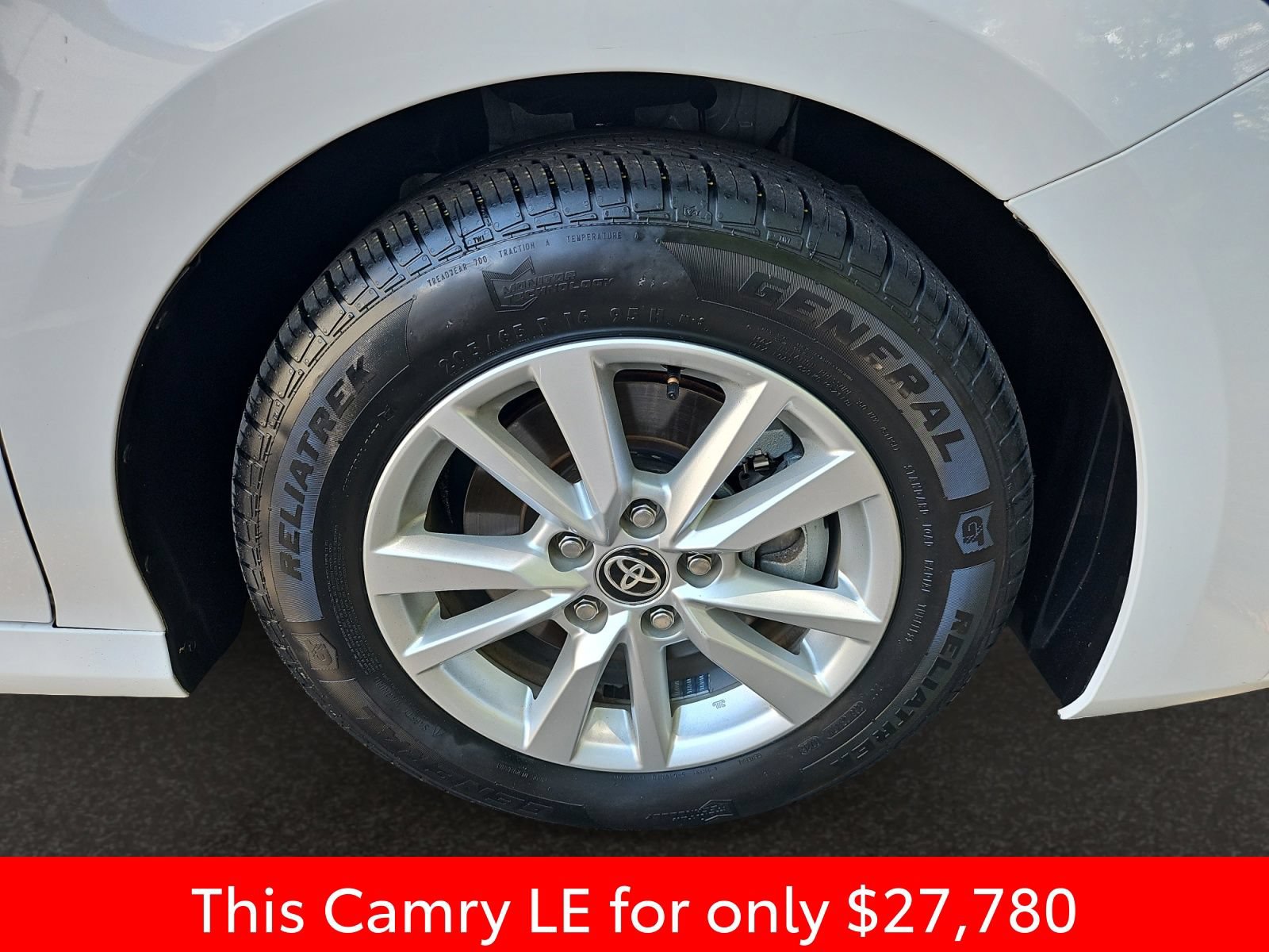Used 2025 Toyota Camry LE FWD image 41