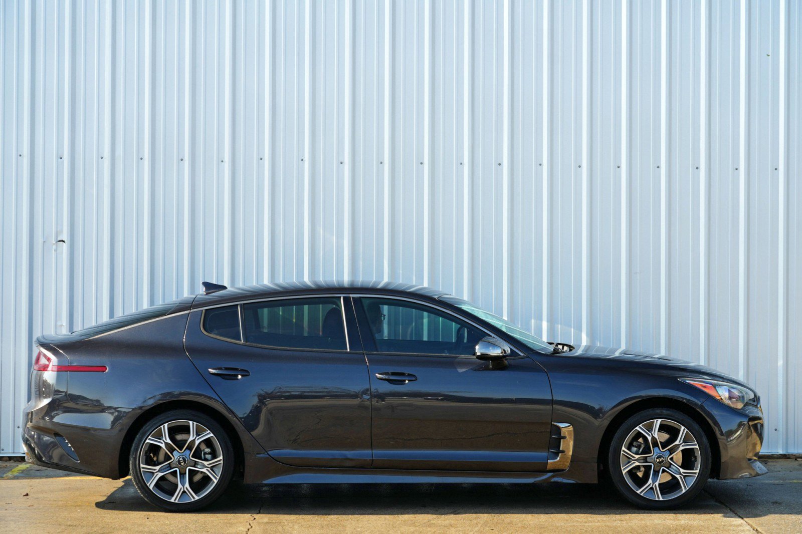 Used 2020 Kia Stinger GT-Line image 48