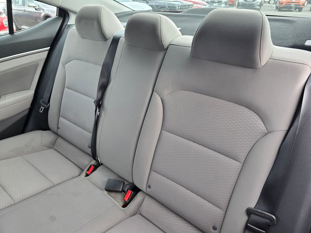 Used 2020 Hyundai Elantra SEL FWD image 17