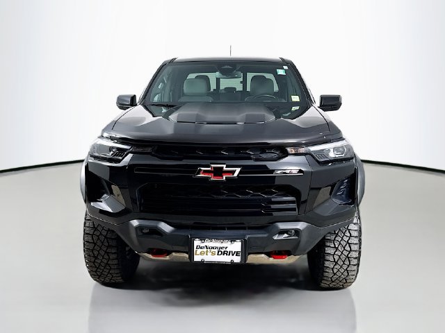 Used 2024 Chevrolet Colorado ZR2 AWD/4WD image 4