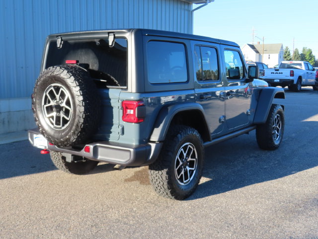 Used 2026 Jeep Wrangler Unlimited Rubicon AWD/4WD image 4