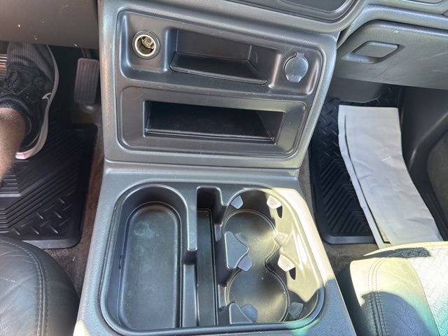 Used 2003 Chevrolet Avalanche 2WD image 17