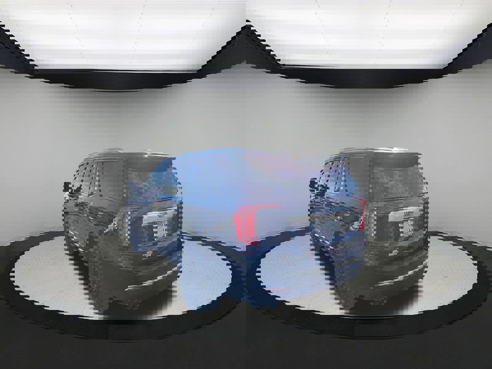 Used 2024 GMC Yukon Denali w/ Denali Reserve Package image 6