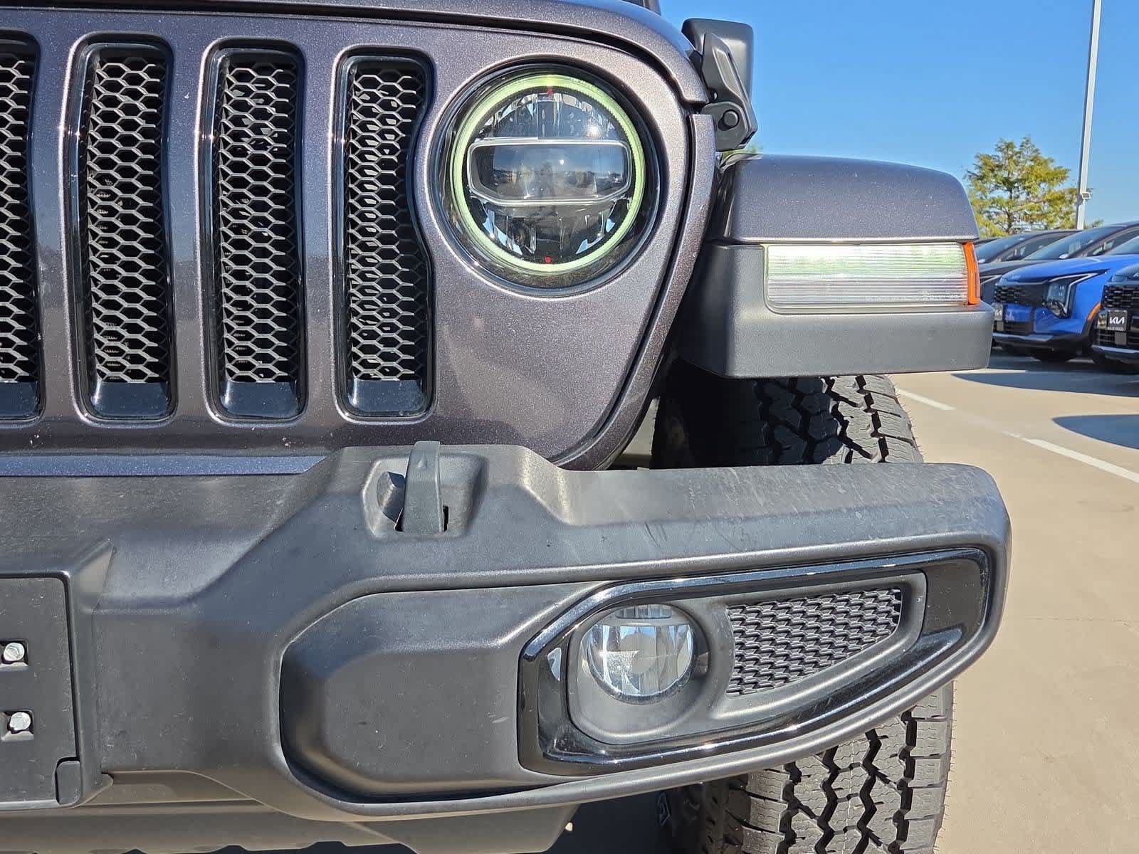 Used 2021 Jeep Wrangler Unlimited Sahara AWD/4WD image 10