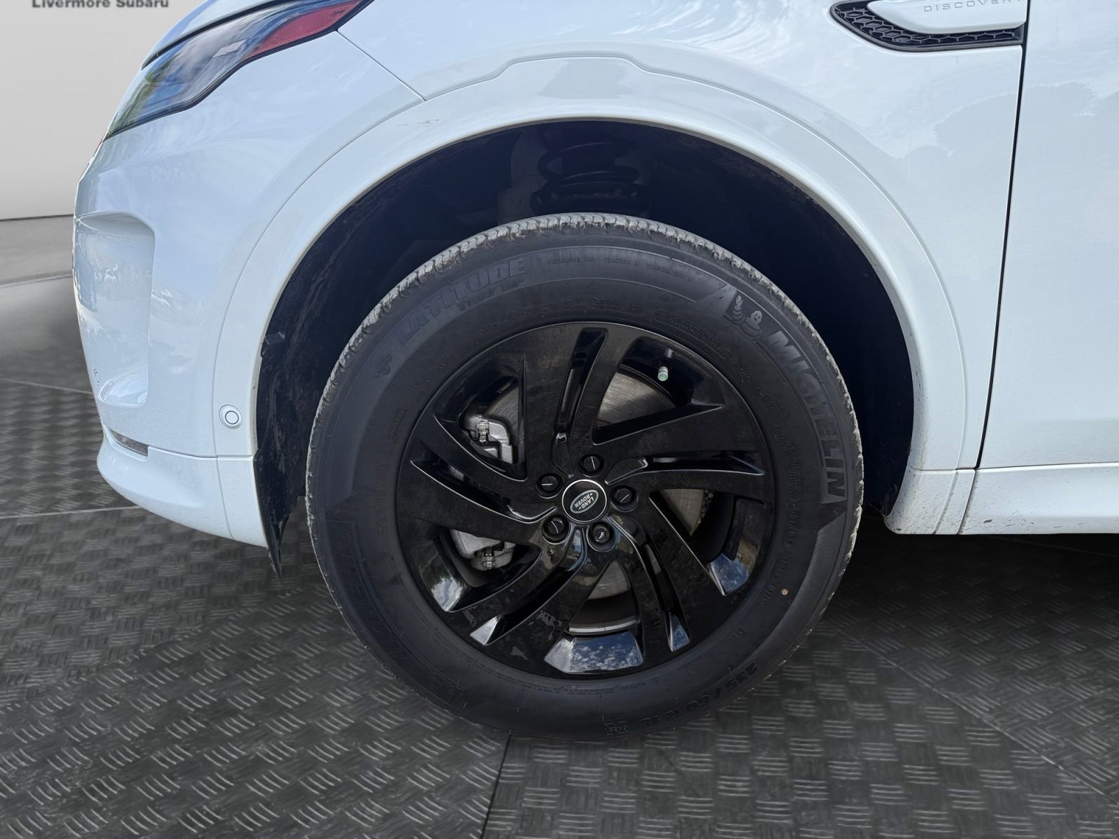 Used 2025 Land Rover Discovery Sport S AWD/4WD image 9