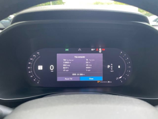 Certified 2024 Volvo XC40 B5 Plus w/ Protection Package Premier AWD/4WD image 18