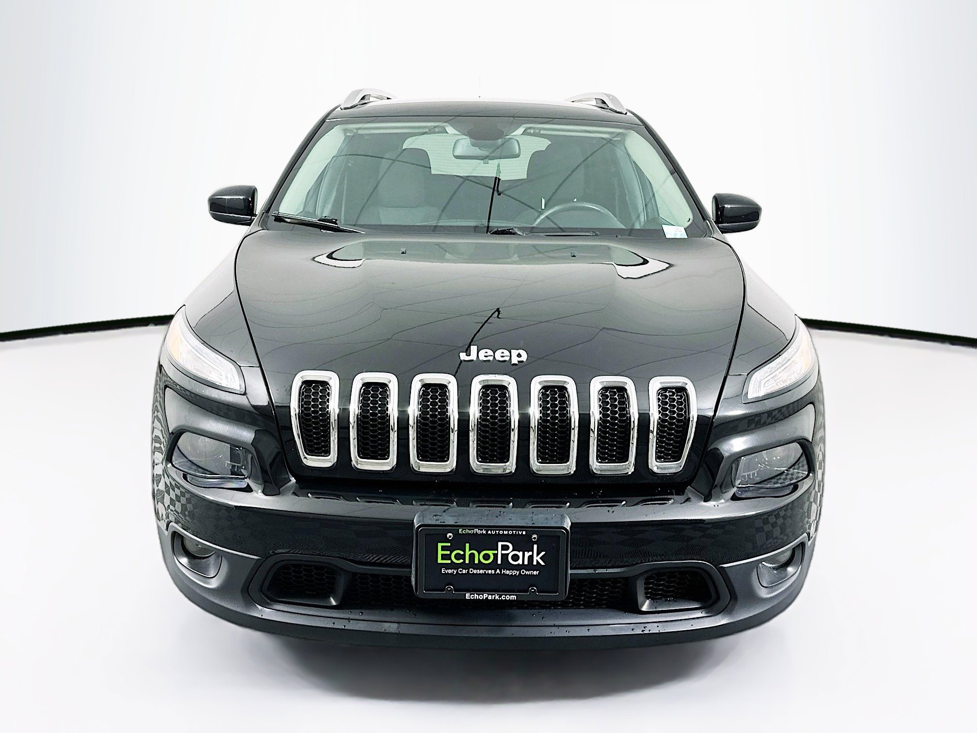 Used 2017 Jeep Cherokee Latitude w/ Cold Weather Group image 2