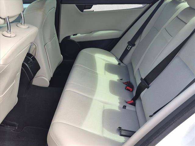 Used 2014 Mercedes-Benz C 250 Sedan image 17