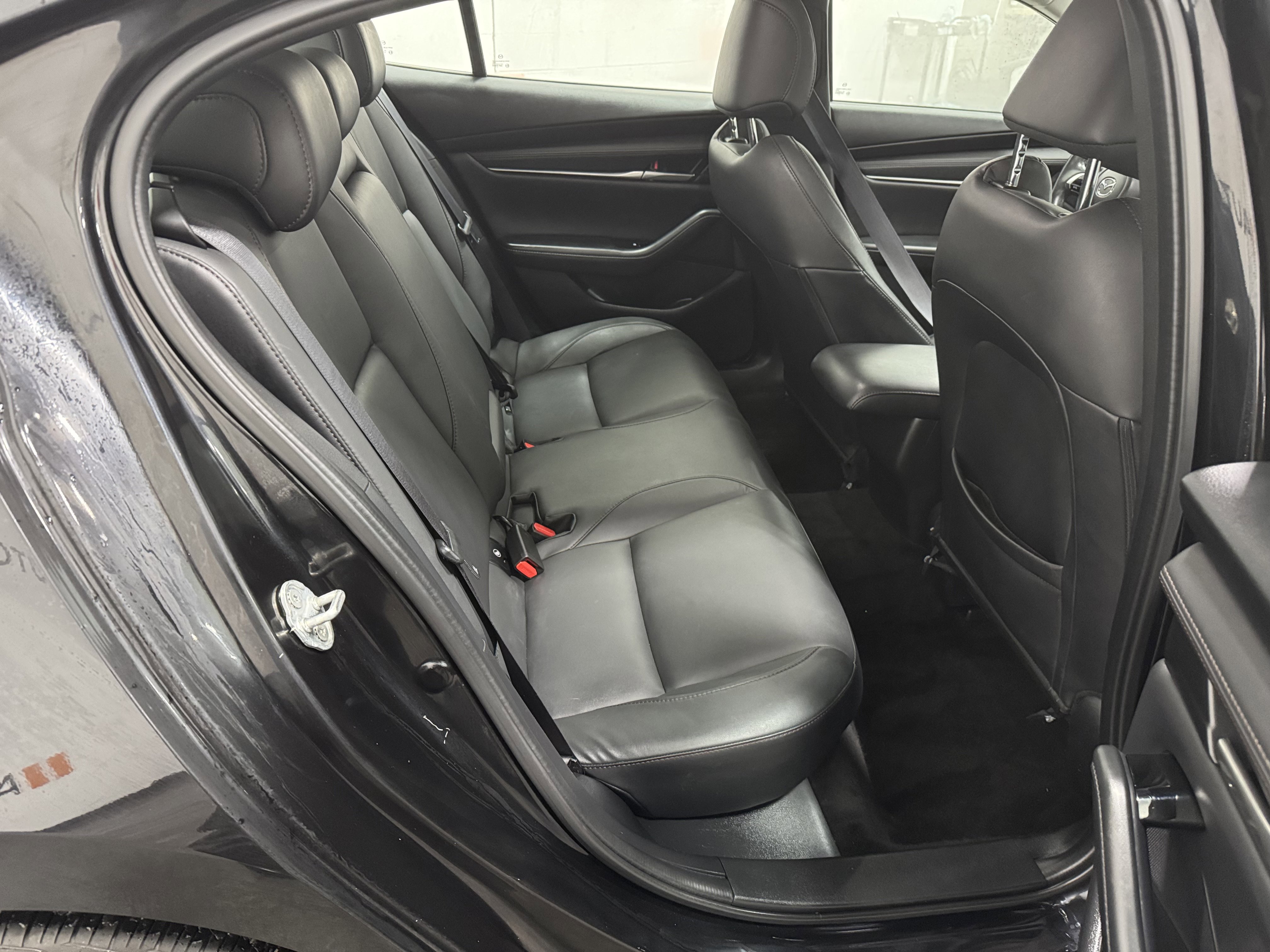 Used 2024 MAZDA MAZDA3 s image 19