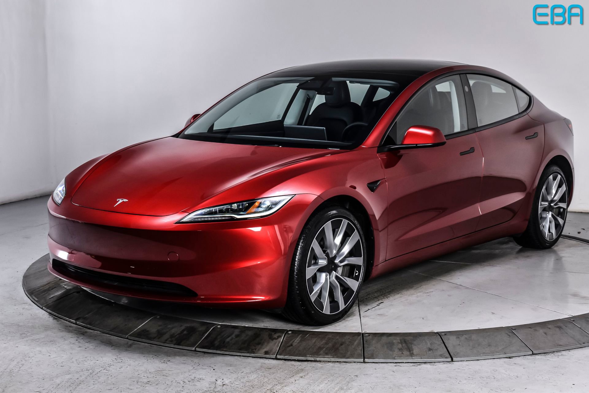 Used 2025 Tesla Model 3 Long Range AWD/4WD image 2