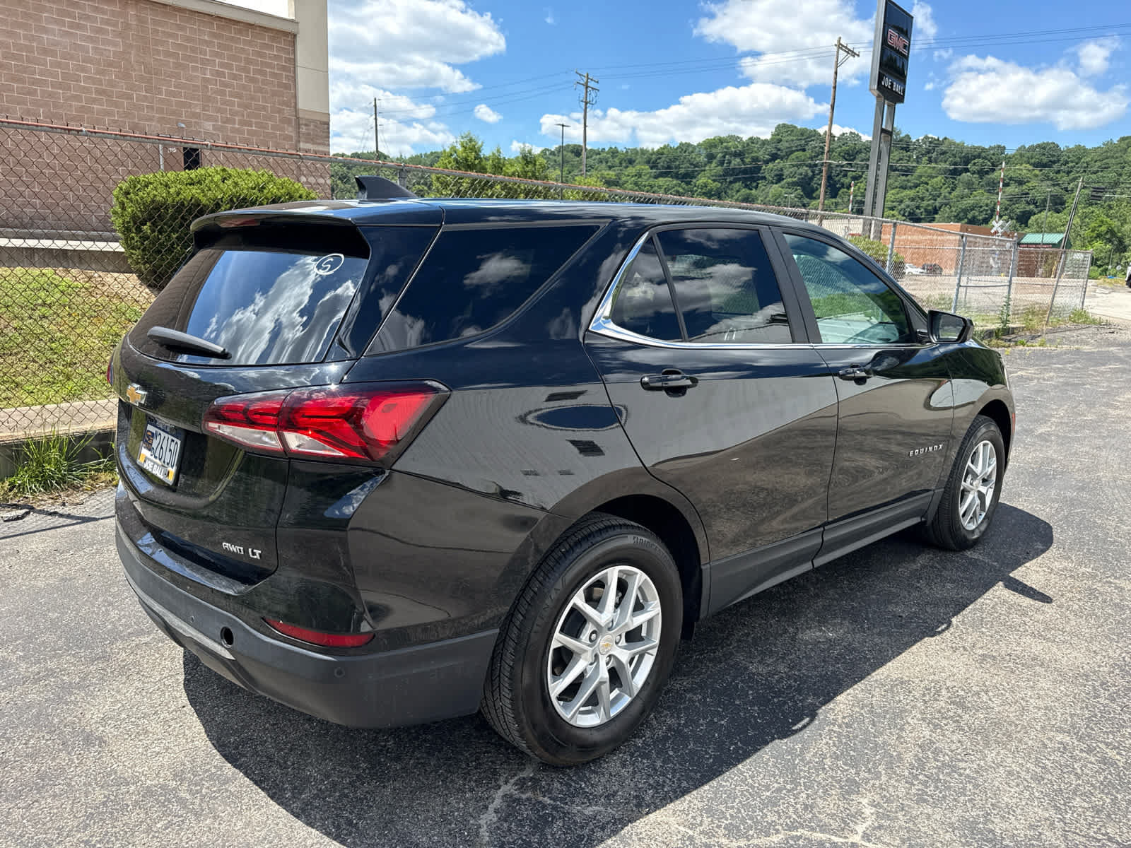 Used 2023 Chevrolet Equinox LT AWD/4WD image 7