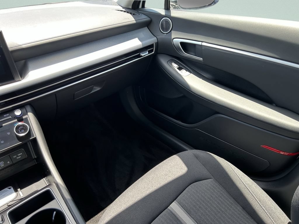 New 2026 Hyundai Sonata SEL FWD image 18