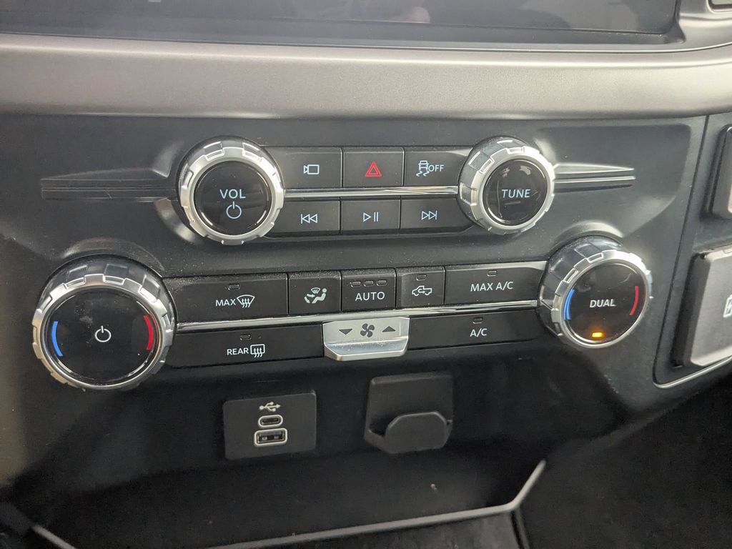 Used 2025 Ford F150 XLT w/ Equipment Group 301A Standard image 22