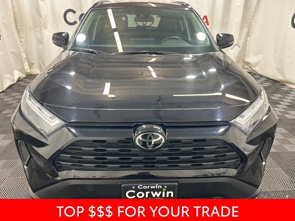 Used 2025 Toyota RAV4 XLE image 2