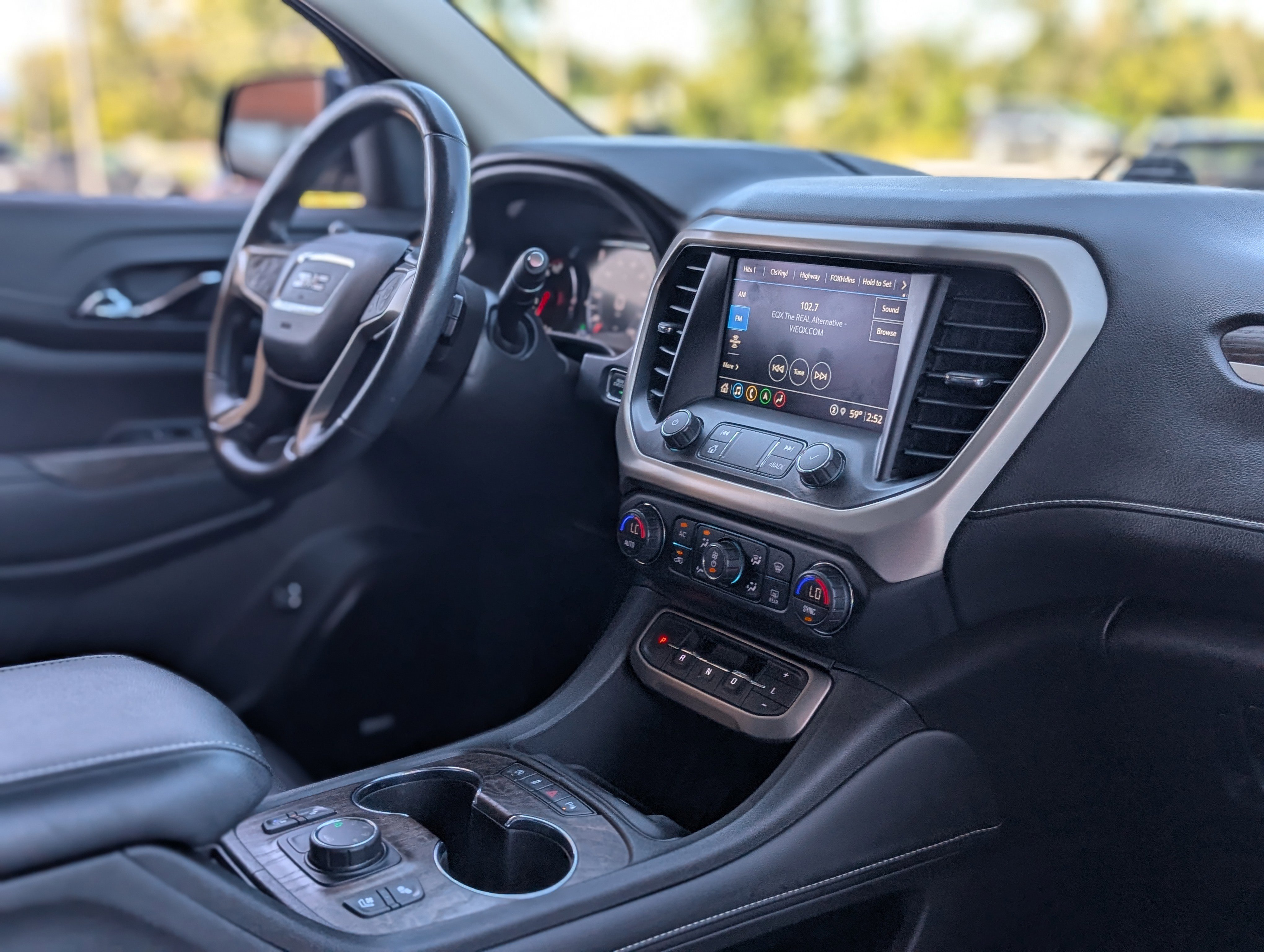 Used 2022 GMC Acadia Denali w/ Trailering Package image 51