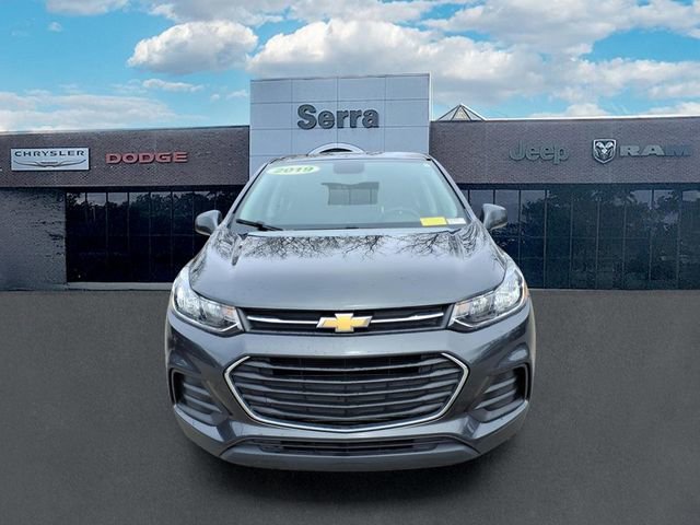 Used 2019 Chevrolet Trax LS image 2