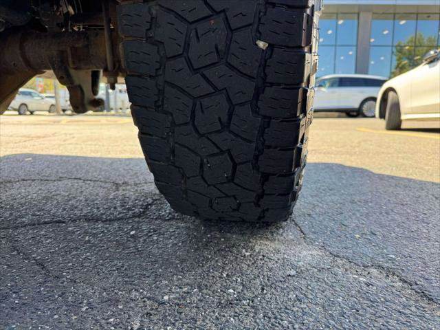 Used 2024 Ford F350 King Ranch w/ FX4 Off-Road Package AWD/4WD image 12