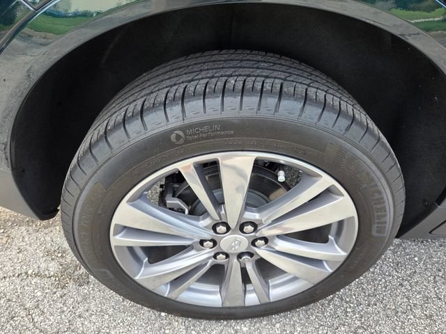 Used 2025 Cadillac XT5 Premium Luxury w/ LPO, Floor Liner Package FWD image 20