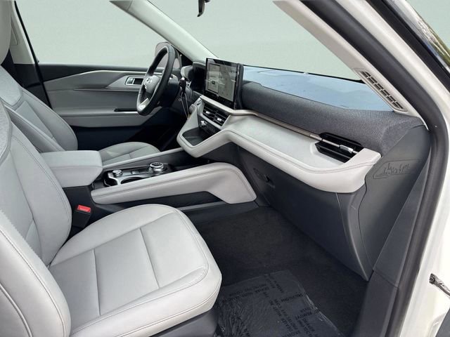 New 2026 Ford Explorer Active w/ Active Comfort Package image 38