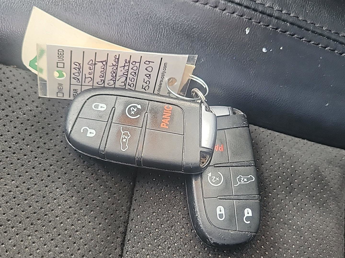 Used 2022 Jeep Grand Cherokee Laredo X image 20